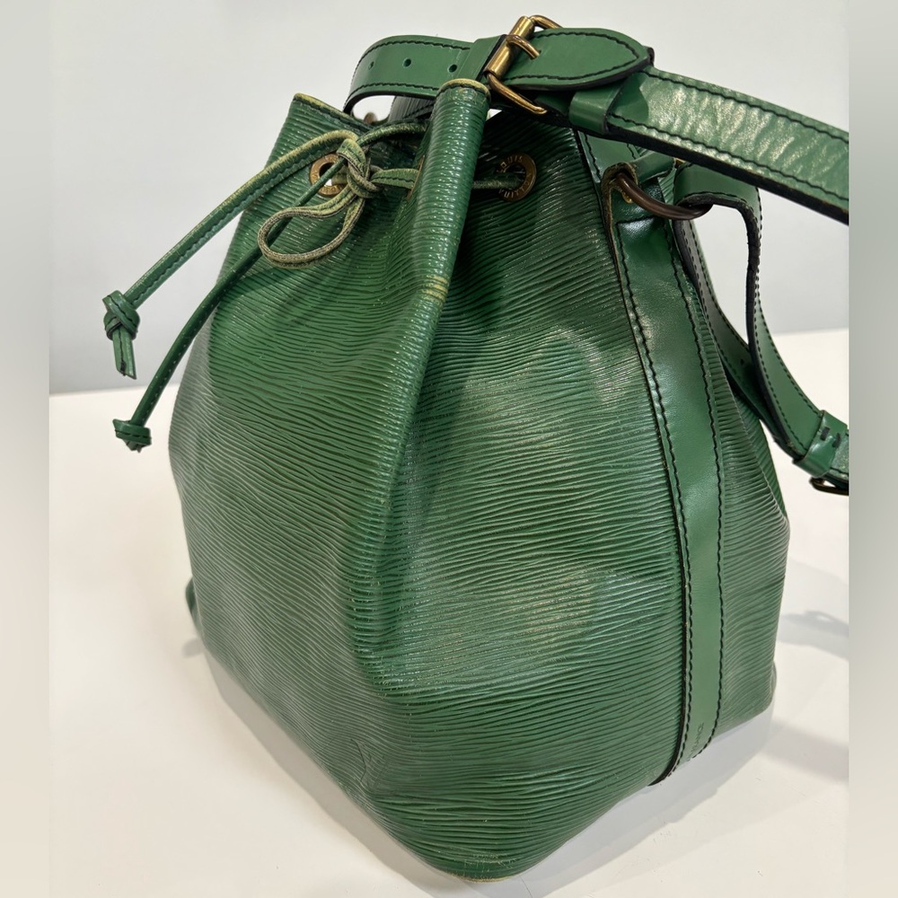 Vintage Louis Vuitton Green Epi Petit Noé Bucket Bag Shoulder Bag - Picture 7 of 16